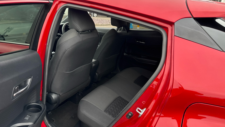 Toyota C-HR 1.8 Hybrid Design 5dr CVT Hybrid Hatchback